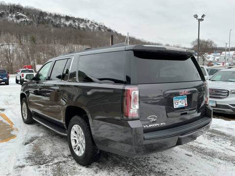 2017 GMC Yukon XL SLT