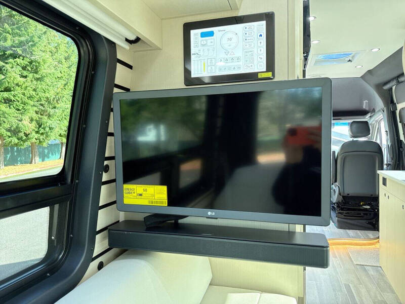 2025 Mercedes-Benz Sprinter