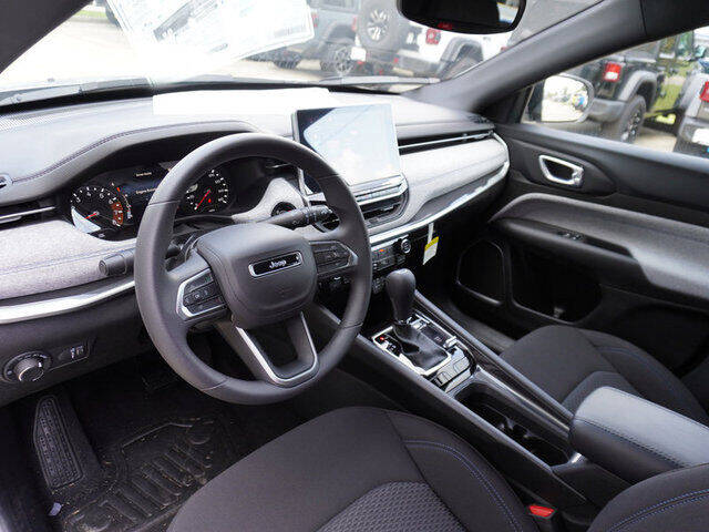 2024 Jeep Compass Sport