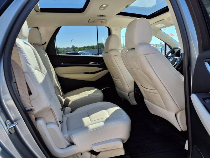 2023 Buick Enclave Essence