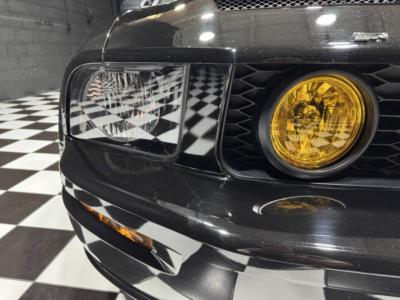2008 Ford Mustang 29