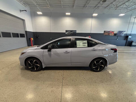 2025 Nissan Versa SR