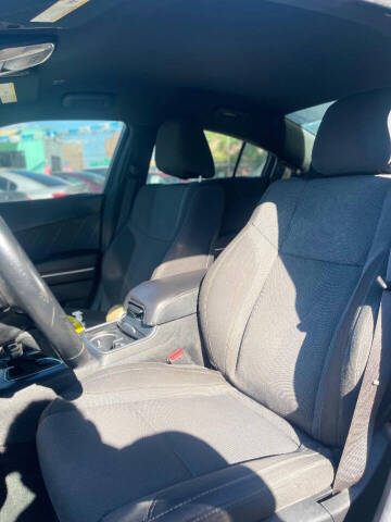 2018 Dodge Charger SXT Plus