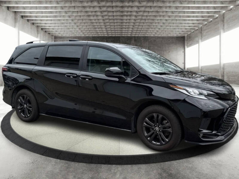 2024 Toyota Sienna XSE 7-Passenger