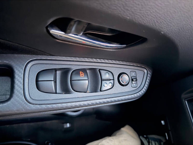 2022 Nissan Versa SV