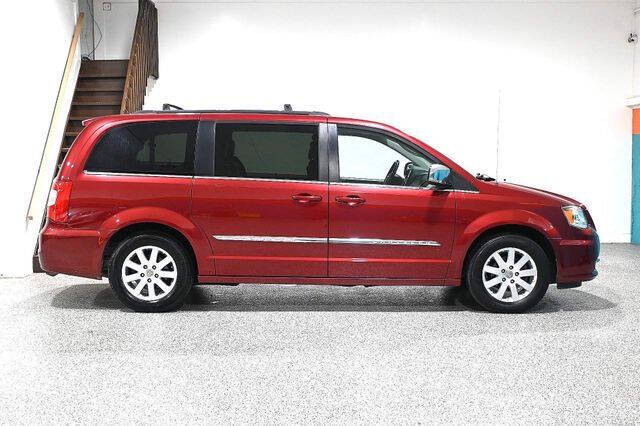 2011 Chrysler Town and Country Touring-L