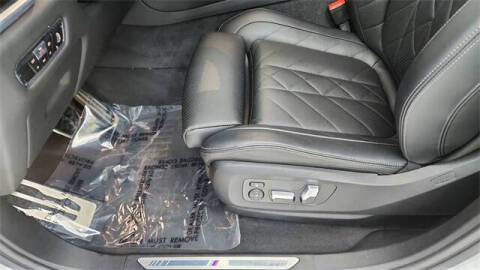 2023 BMW X6 xDrive40i