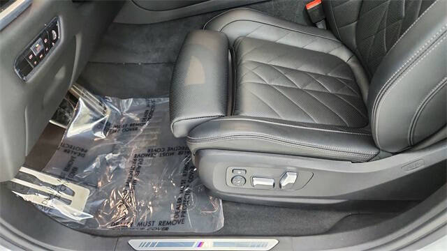 2023 BMW X6 xDrive40i