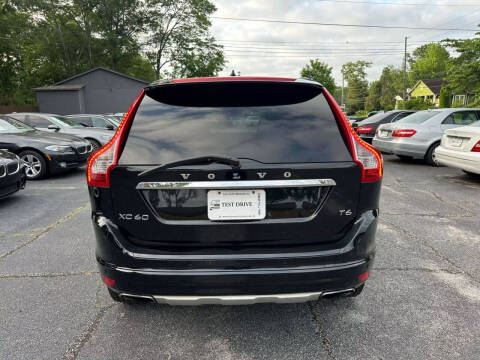 2016 Volvo XC60 T6 Drive-E Platinum