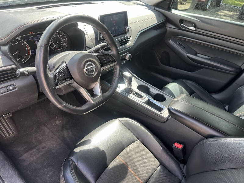 2021 Nissan Altima 2.5 SR