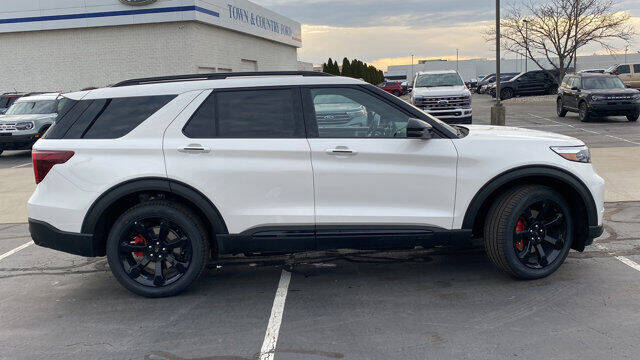 2024 Ford Explorer ST
