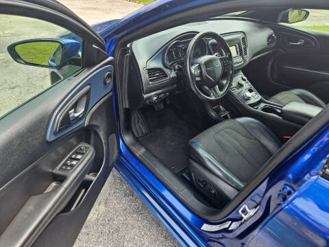 2015 Chrysler 200 S
