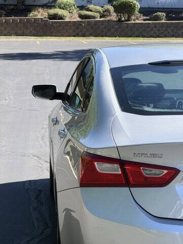 2017 Chevrolet Malibu LT