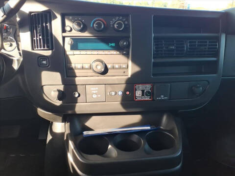 2025 Chevrolet Express 2500