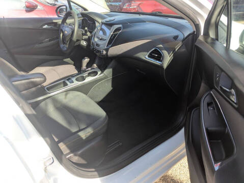 2017 Chevrolet Cruze LS Auto