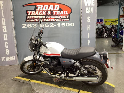 2023 Moto Guzzi V7 Special