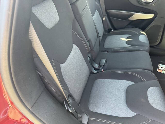 2017 Jeep Cherokee Sport