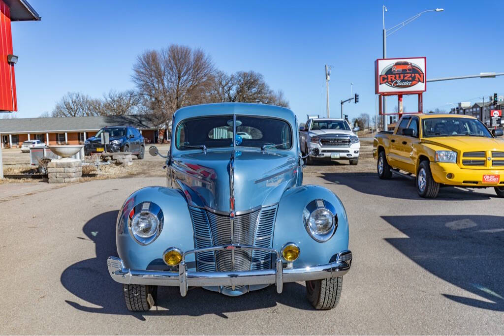 1940 Ford DELUXE V8 109