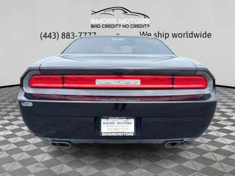 2012 Dodge Challenger SXT Plus