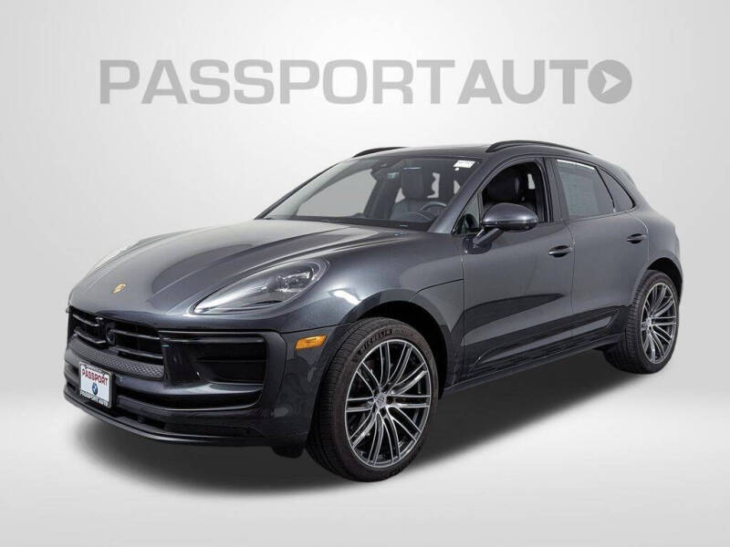2025 Porsche Macan