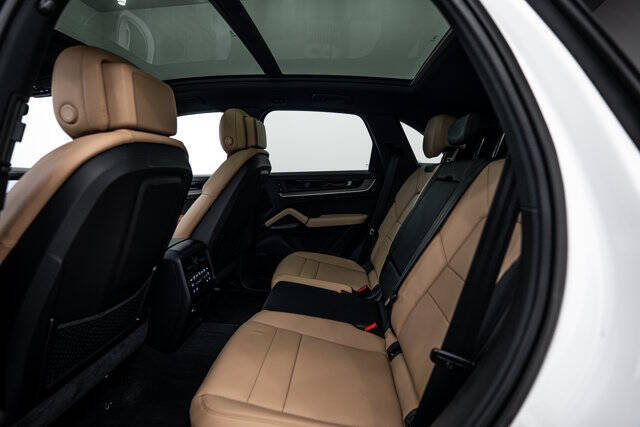 2025 Porsche Cayenne