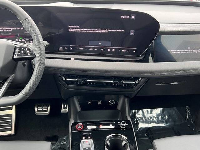 2025 Audi SQ6 e-tron quattro Prestige