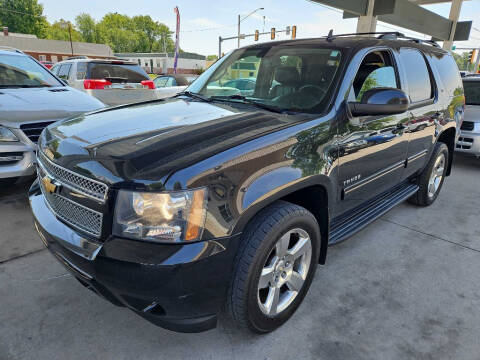 2013 Chevrolet Tahoe for sale at SpringField Select Autos in Springfield IL