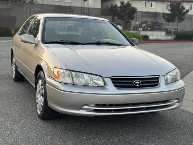 Used 2000 Toyota Camry LE with VIN 4T1BG22KXYU748902 for sale in San Leandro, CA