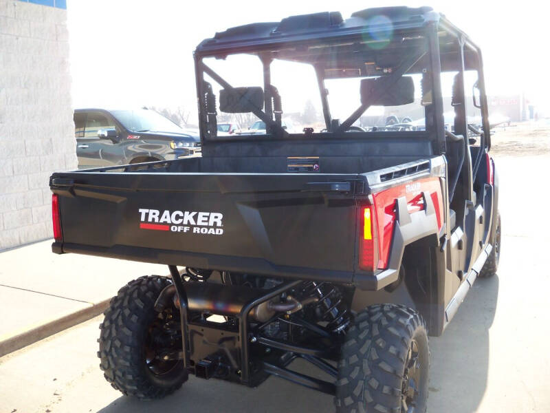 2023 TRACKER OFF ROAD 800 SX CREW