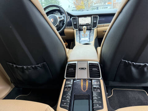 2013 Porsche Panamera