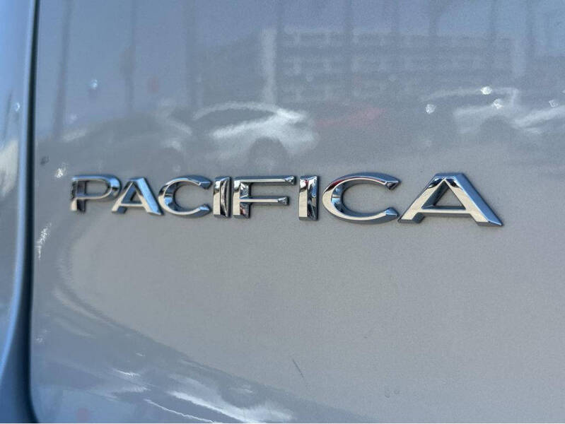 2022 Chrysler Pacifica Hybrid Limited