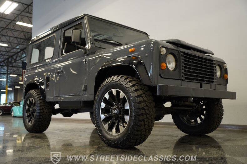 1987 Land Rover Defender