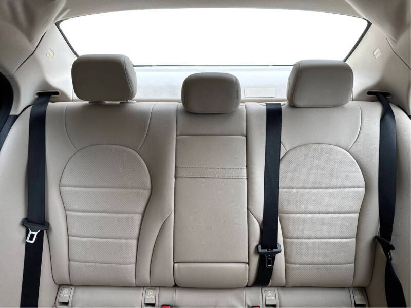 2016 Mercedes-Benz C-Class