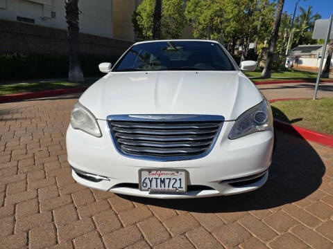 2012 Chrysler 200 Touring