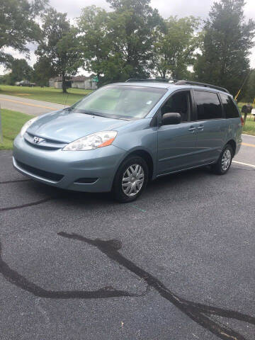 2007 Toyota Sienna for sale at Speed Auto Mall in Greensboro NC