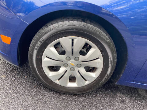 2013 Chevrolet Cruze LS Auto