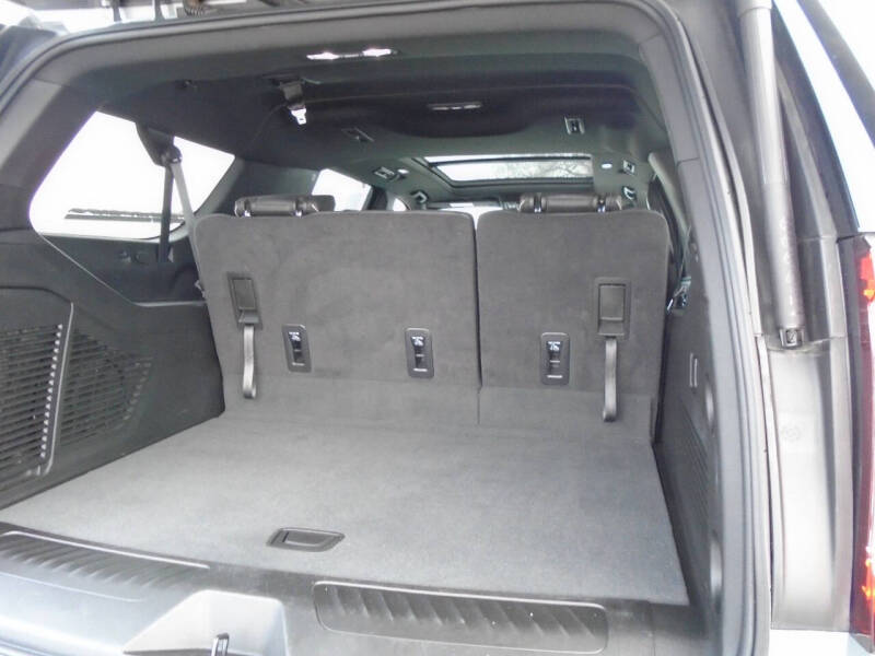 2023 GMC Yukon XL SLT