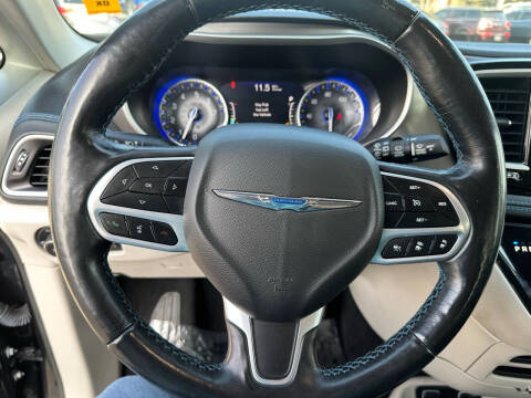 2021 Chrysler Pacifica Touring L