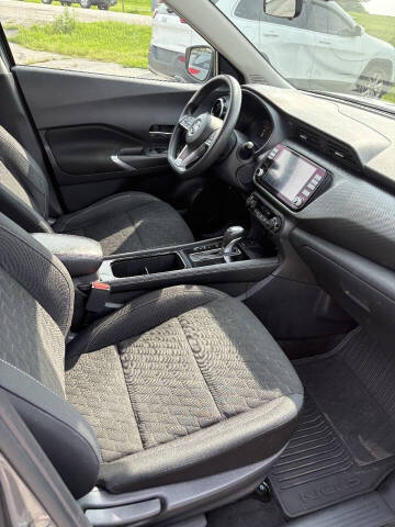2021 Nissan Kicks SV