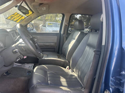 2005 Dodge Dakota Laramie