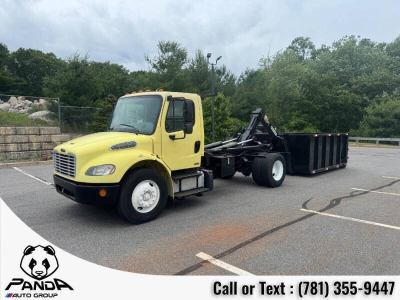 2012 Freightliner M2 106