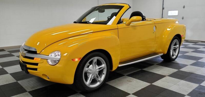2004 Chevrolet SSR for sale at 920 Automotive in Watertown WI
