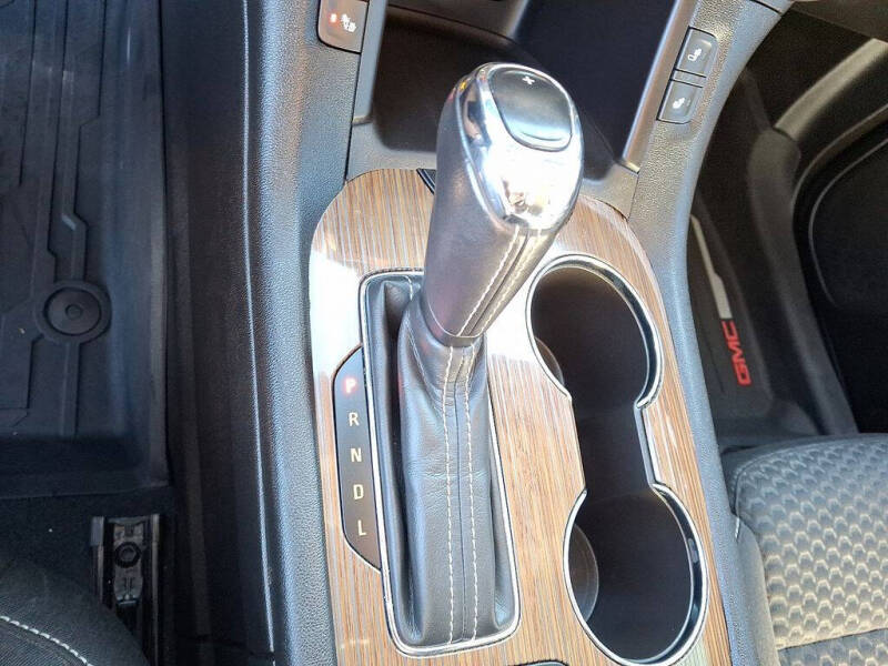 2018 GMC Acadia SLE-2