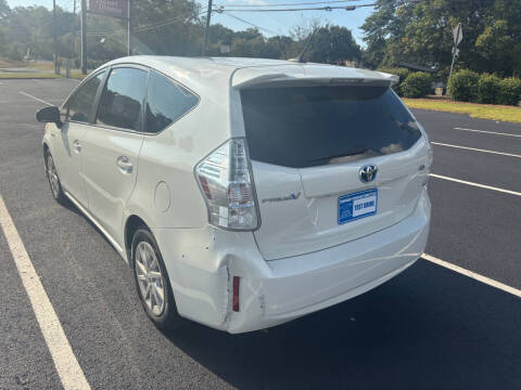2013 Toyota Prius v Five