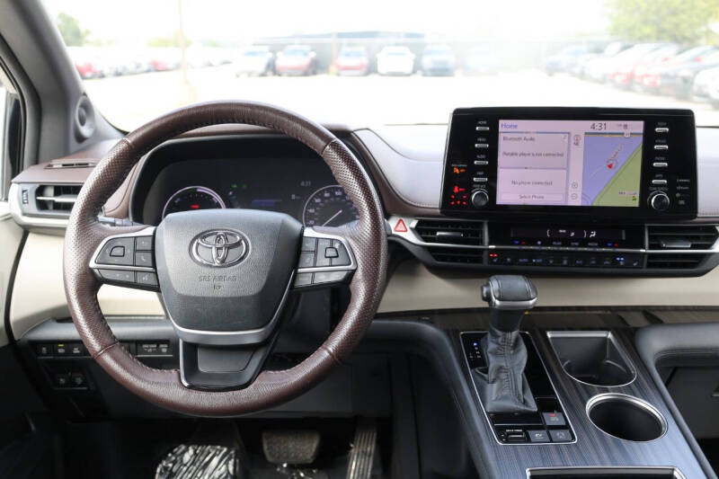 2021 Toyota Sienna Platinum 7-Passenger