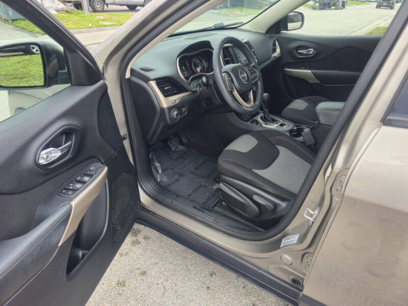 2017 Jeep Cherokee Sport Altitude