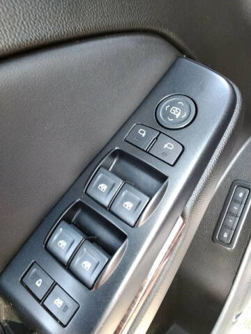 2020 GMC Yukon XL SLT Standard Edition