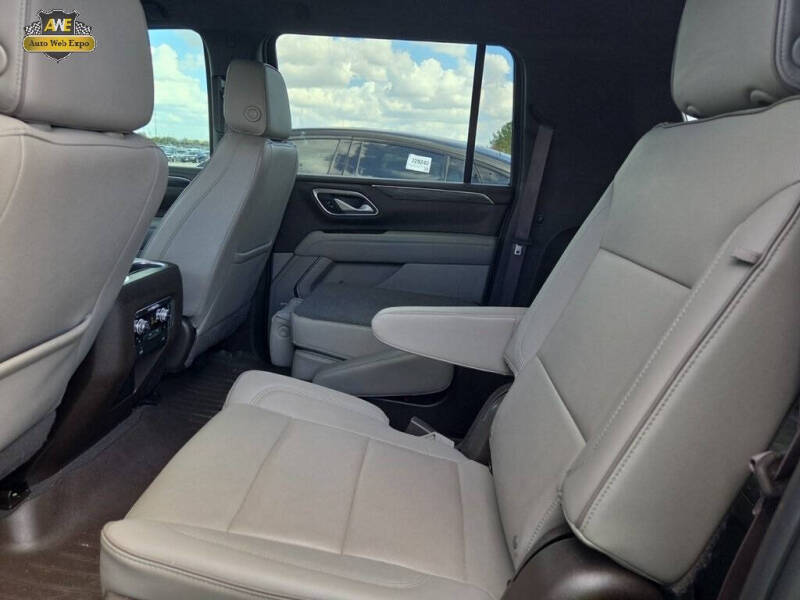 2022 GMC Yukon XL SLT