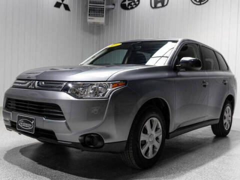 2014 Mitsubishi Outlander ES