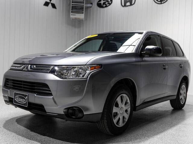 2014 Mitsubishi Outlander ES
